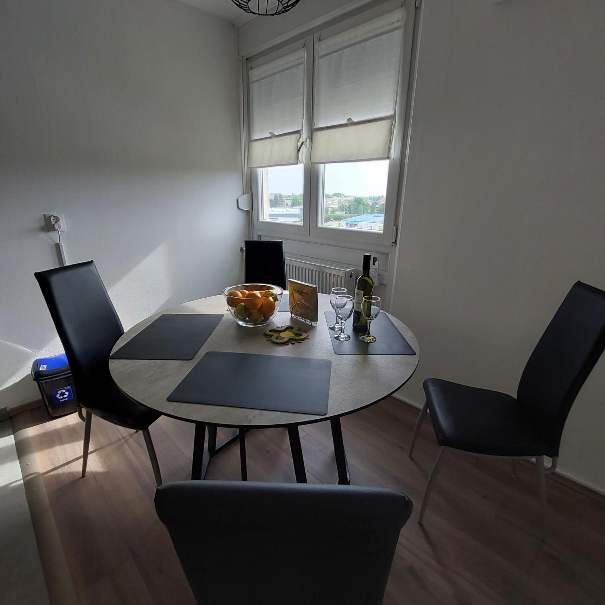 Apartman Ela Karlovac Dış mekan fotoğraf